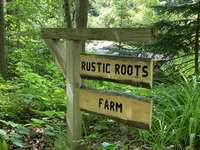 Rustic_roots_farm_road_signage